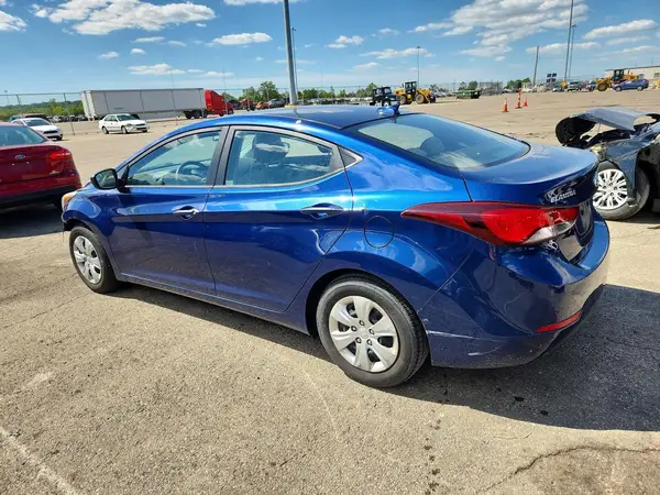 5NPDH4AE4GH745763 2016 HYUNDAI ELANTRA - Image 2