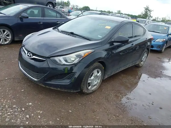 5NPDH4AE4GH746041 2016 HYUNDAI ELANTRA - Image 2