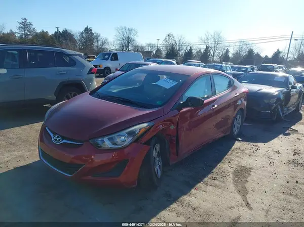 5NPDH4AE4GH747724 2016 HYUNDAI ELANTRA - Image 2