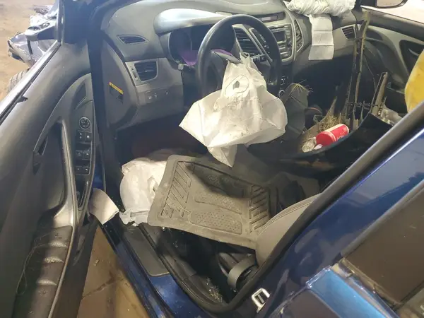 5NPDH4AE4GH748632 2016 HYUNDAI ELANTRA - Image 8