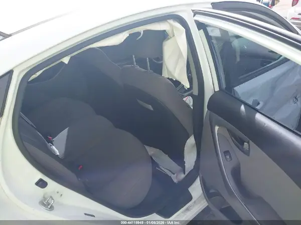 5NPDH4AE4GH749599 2016 HYUNDAI ELANTRA - Image 8