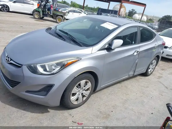 5NPDH4AE4GH749814 2016 HYUNDAI ELANTRA - Image 2