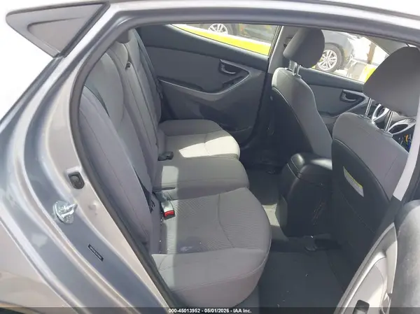 5NPDH4AE4GH749814 2016 HYUNDAI ELANTRA - Image 8