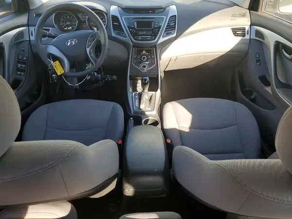 5NPDH4AE4GH749893 2016 HYUNDAI ELANTRA - Image 8