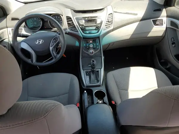 5NPDH4AE4GH750476 2016 HYUNDAI ELANTRA - Image 8