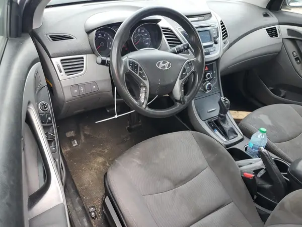 5NPDH4AE4GH750624 2016 HYUNDAI ELANTRA - Image 8