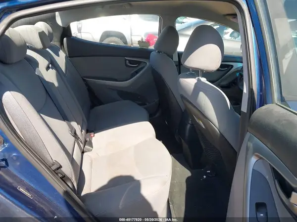5NPDH4AE4GH754172 2016 HYUNDAI ELANTRA - Image 8