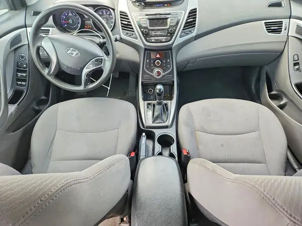 5NPDH4AE4GH754284 2016 HYUNDAI ELANTRA - Image 8