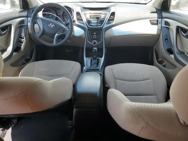5NPDH4AE4GH755192 2016 HYUNDAI ELANTRA - Image 8