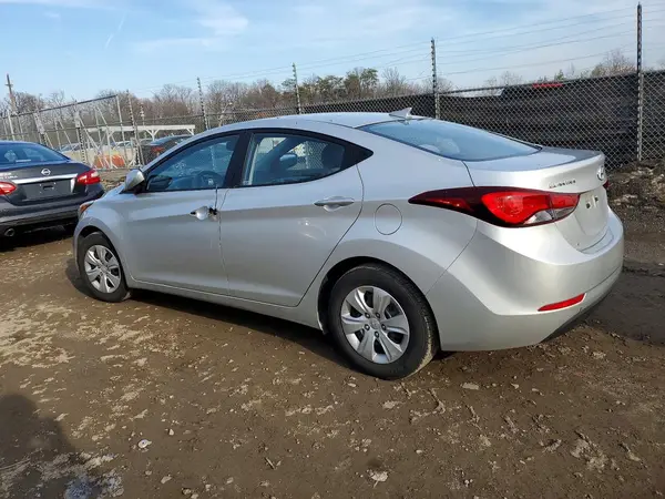 5NPDH4AE4GH757962 2016 HYUNDAI ELANTRA - Image 2