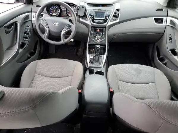 5NPDH4AE4GH758450 2016 HYUNDAI ELANTRA - Image 8