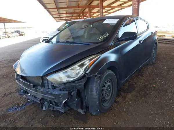 5NPDH4AE4GH759906 2016 HYUNDAI ELANTRA - Image 2