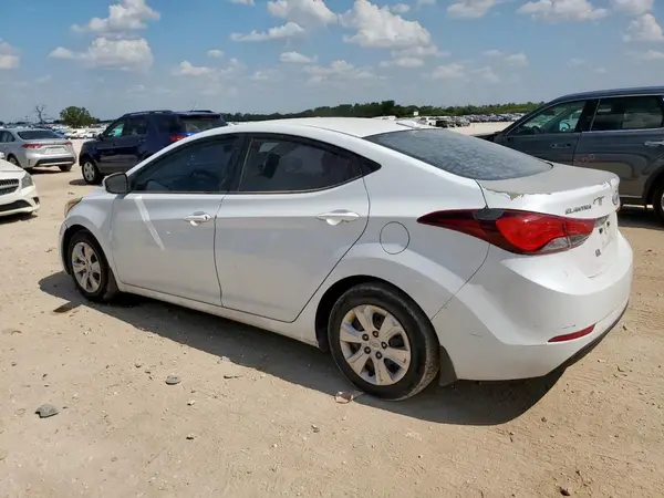 5NPDH4AE4GH759940 2016 HYUNDAI ELANTRA - Image 2