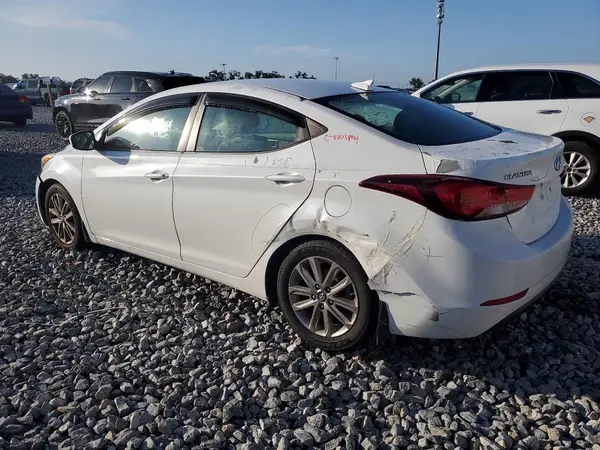 5NPDH4AE4GH761767 2016 HYUNDAI ELANTRA - Image 2