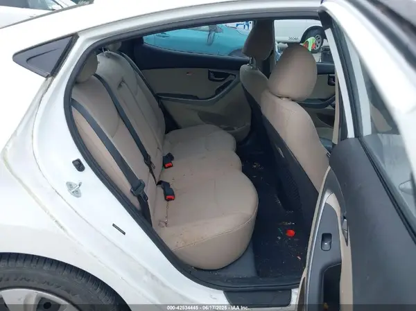 5NPDH4AE4GH762014 2016 HYUNDAI ELANTRA - Image 8