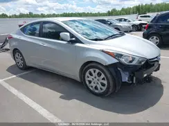 5NPDH4AE4GH763972 2016 HYUNDAI ELANTRA