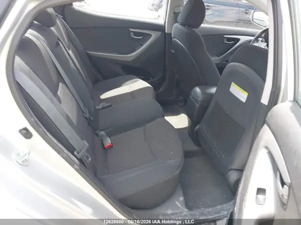5NPDH4AE4GH763972 2016 HYUNDAI ELANTRA - Image 8
