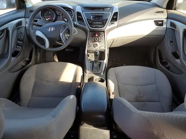 5NPDH4AE4GH765155 2016 HYUNDAI ELANTRA - Image 8