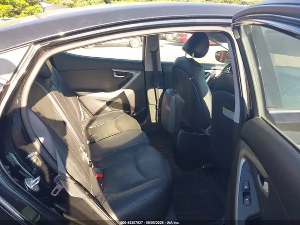 5NPDH4AE4GH766371 2016 HYUNDAI ELANTRA - Image 8