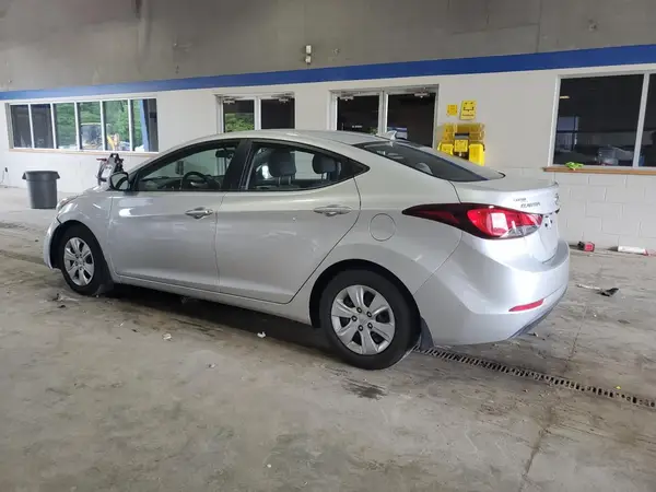 5NPDH4AE4GH767861 2016 HYUNDAI ELANTRA - Image 2