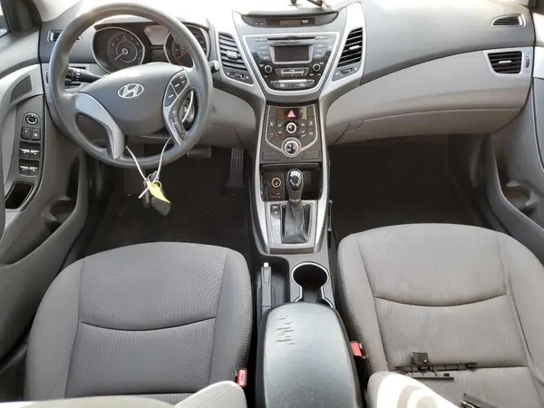 5NPDH4AE4GH768413 2016 HYUNDAI ELANTRA - Image 8