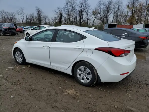 5NPDH4AE4GH768573 2016 HYUNDAI ELANTRA - Image 2