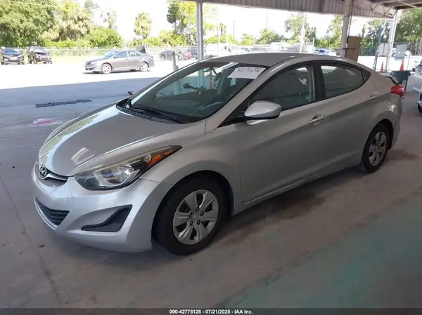 5NPDH4AE4GH769691 2016 HYUNDAI ELANTRA - Image 2