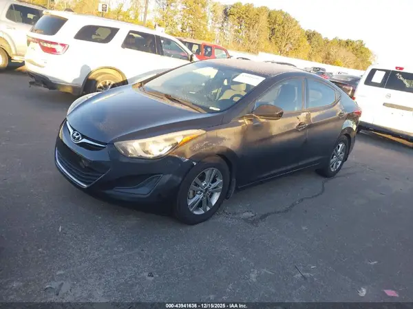 5NPDH4AE4GH770274 2016 HYUNDAI ELANTRA - Image 2