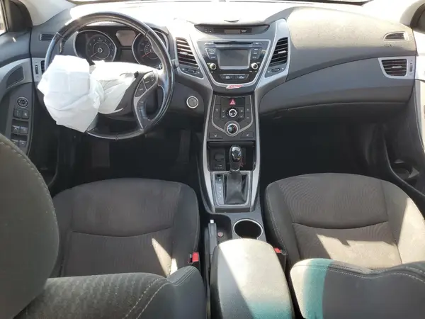 5NPDH4AE4GH771263 2016 HYUNDAI ELANTRA - Image 8