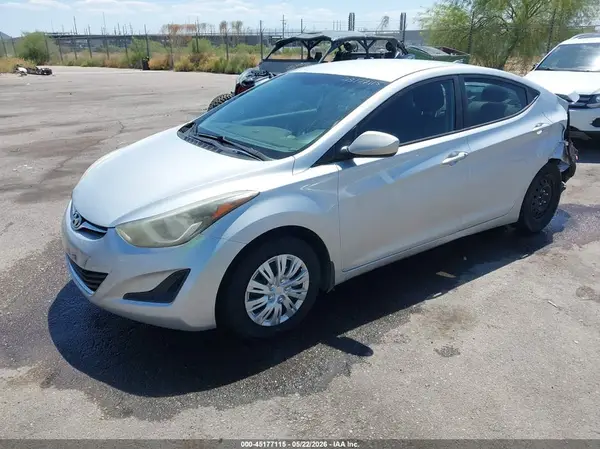 5NPDH4AE4GH771490 2016 HYUNDAI ELANTRA - Image 2