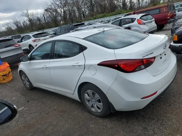 5NPDH4AE4GH775040 2016 HYUNDAI ELANTRA - Image 2