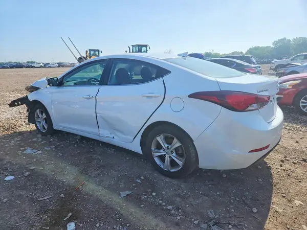 5NPDH4AE4GH775345 2016 HYUNDAI ELANTRA - Image 2