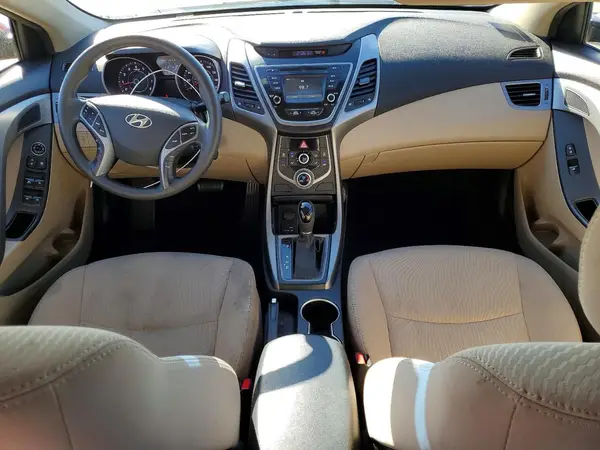 5NPDH4AE4GH777824 2016 HYUNDAI ELANTRA - Image 8