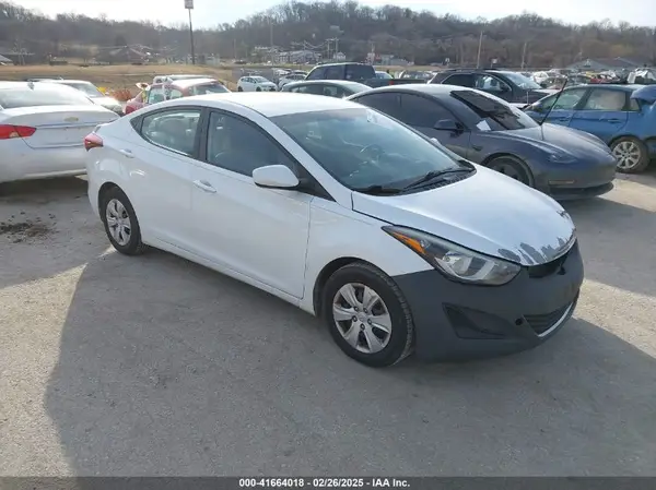 5NPDH4AE4GH778939 2016 HYUNDAI ELANTRA - Image 1