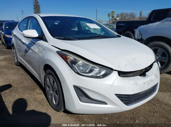 5NPDH4AE4GH779377 2016 HYUNDAI ELANTRA - Image 1