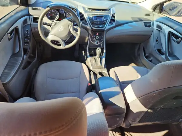 5NPDH4AE4GH781405 2016 HYUNDAI ELANTRA - Image 8