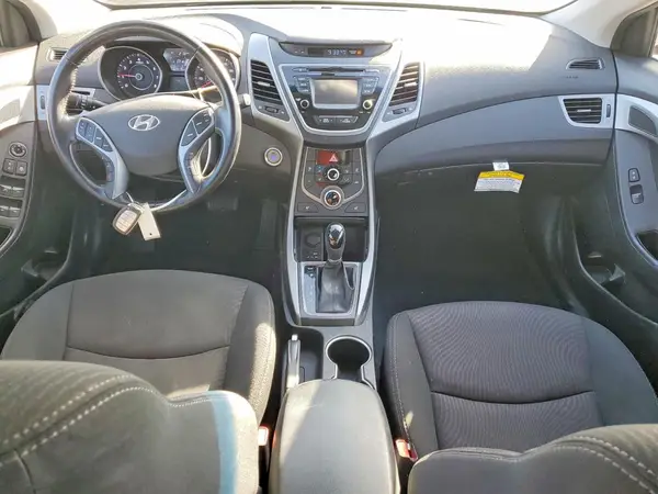 5NPDH4AE4GH781792 2016 HYUNDAI ELANTRA - Image 8