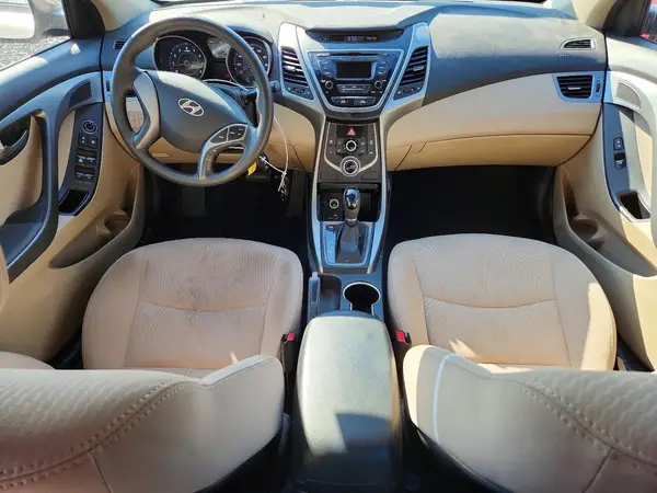 5NPDH4AE4GH782778 2016 HYUNDAI ELANTRA - Image 8