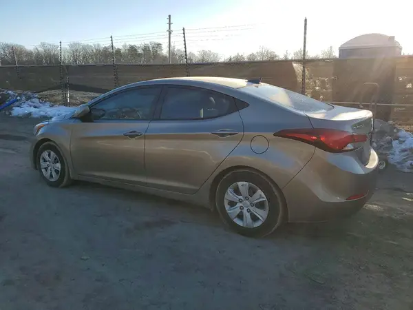 5NPDH4AE4GH784546 2016 HYUNDAI ELANTRA - Image 2