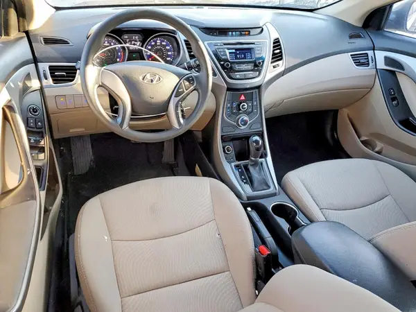 5NPDH4AE4GH784546 2016 HYUNDAI ELANTRA - Image 8