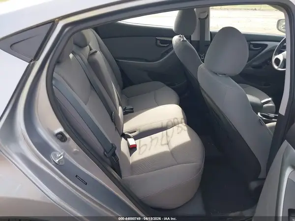 5NPDH4AE4GH786278 2016 HYUNDAI ELANTRA - Image 8