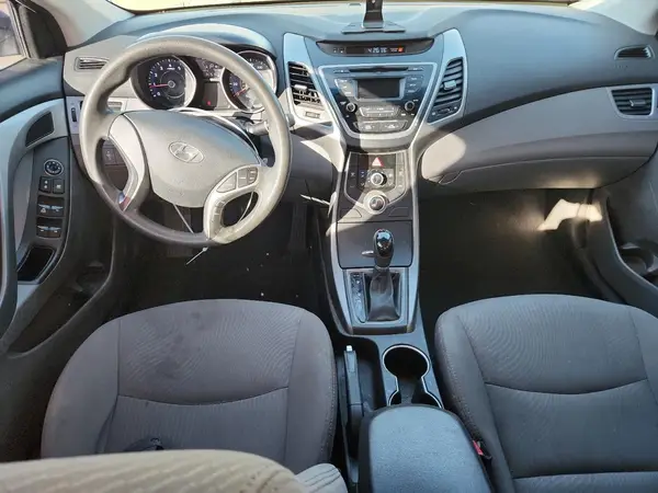 5NPDH4AE4GH786930 2016 HYUNDAI ELANTRA - Image 8