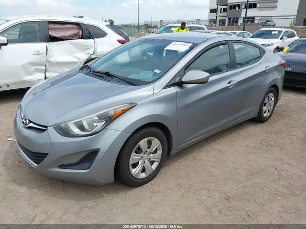 5NPDH4AE4GH787091 2016 HYUNDAI ELANTRA - Image 2