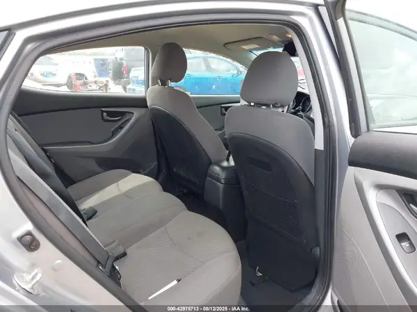 5NPDH4AE4GH787091 2016 HYUNDAI ELANTRA - Image 8