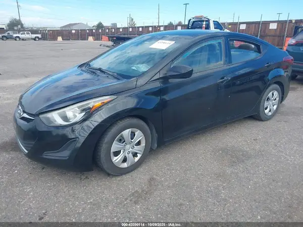 5NPDH4AE4GH788810 2016 HYUNDAI ELANTRA - Image 2