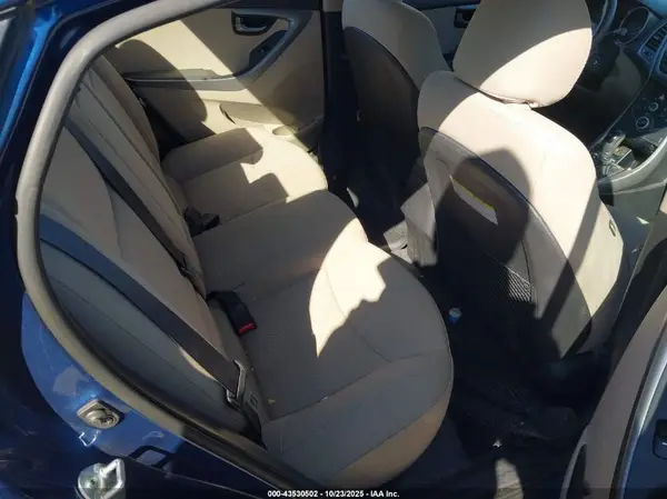 5NPDH4AE4GH791741 2016 HYUNDAI ELANTRA - Image 8