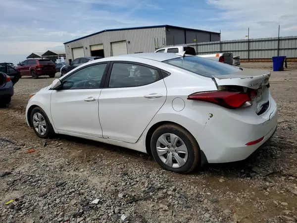 5NPDH4AE4GH792887 2016 HYUNDAI ELANTRA - Image 2