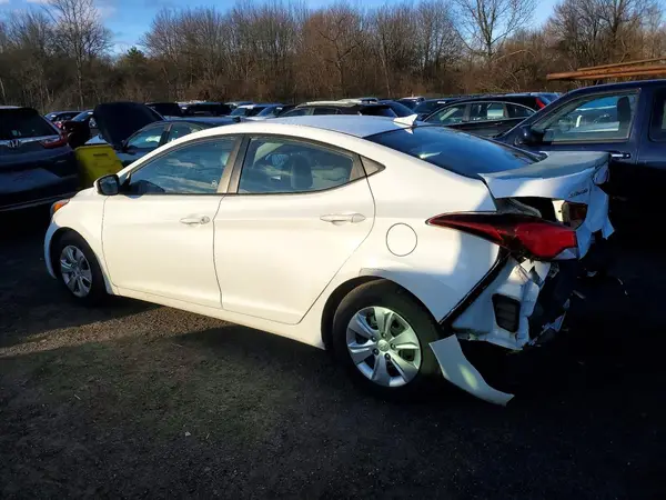 5NPDH4AE4GH793537 2016 HYUNDAI ELANTRA - Image 2