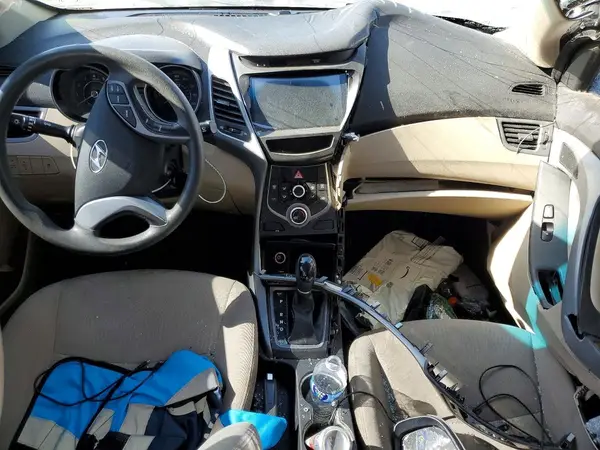 5NPDH4AE4GH794896 2016 HYUNDAI ELANTRA - Image 8