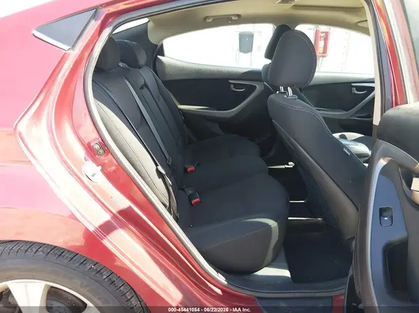 5NPDH4AE4GH797958 2016 HYUNDAI ELANTRA - Image 8